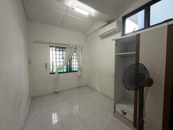 Mayflower Gardens (D20), Terrace #523854001